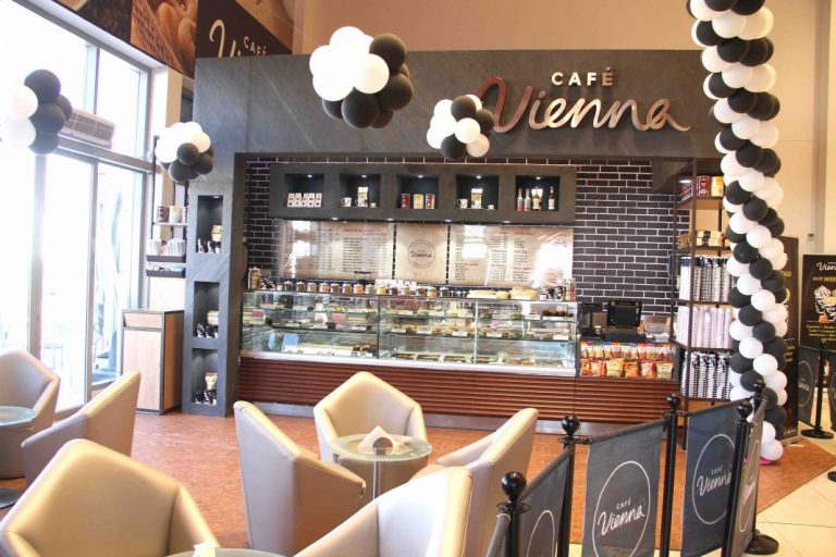 Good Food Galore at Café Vienna!