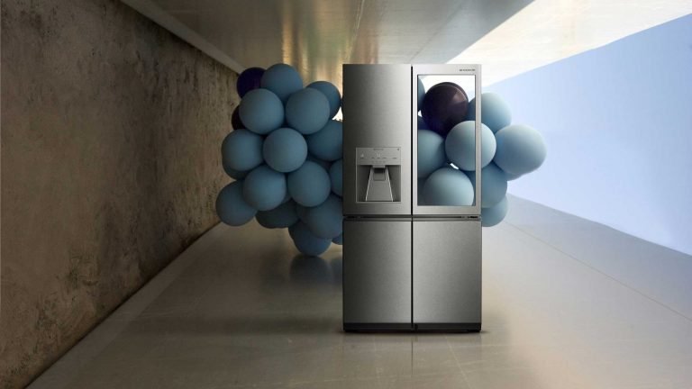 Utra-premium LG SIGNATURE Refrigerator