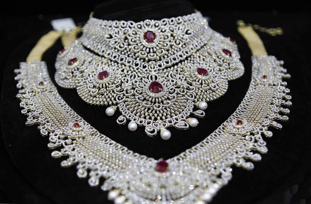 VOD DUBAI INTERNATIONAL JEWELERY SHOW SHINES BRIGHT
