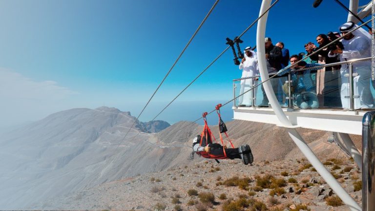 UAE’s new Zipline acheives Guinness World Record