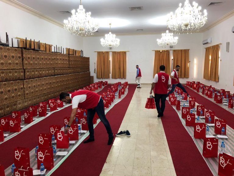 Batelco Distributes Dates and Refreshments at Mosques across the Kingdom of Bahrain