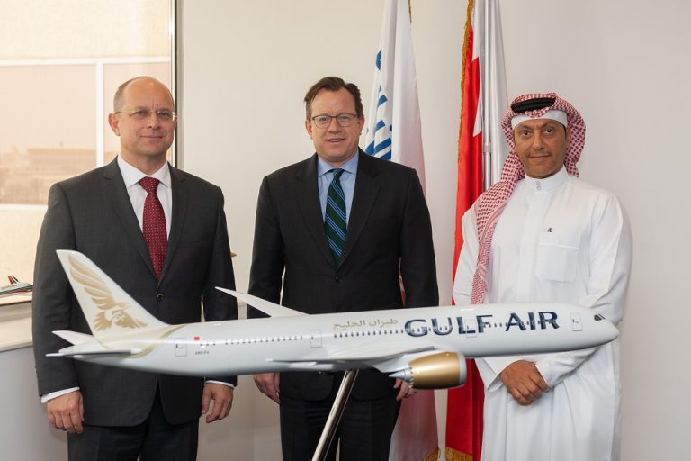 Gulf Air Management Meet With US Ambassador to Bahrain