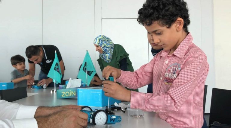 Zain Bahrain Organizes a Technology Camp for Kids