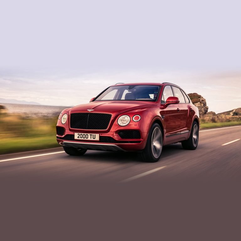 Ahmed Zayani & Sons hosts Test Drive for new Bentley Bentayga V8