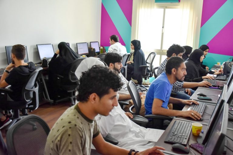 ThinkSmart Conducts Forsati Basics Trainings for Jobseekers in Bahrain