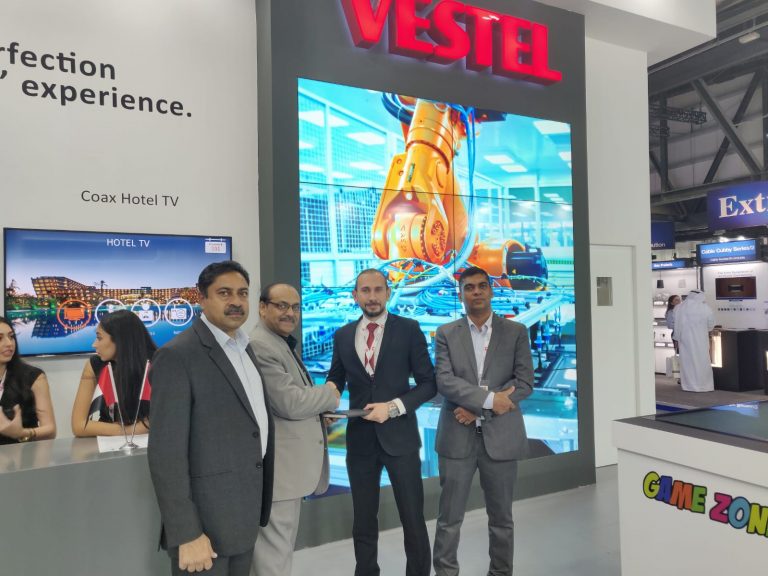 Almoayyed Commercial Services signs partnership agreement with VESTEL Group