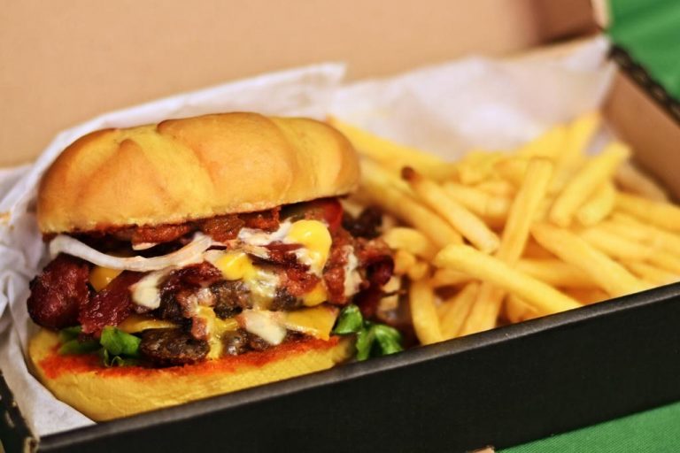 Burgerstein : Bahrain’s new, funky burger joint