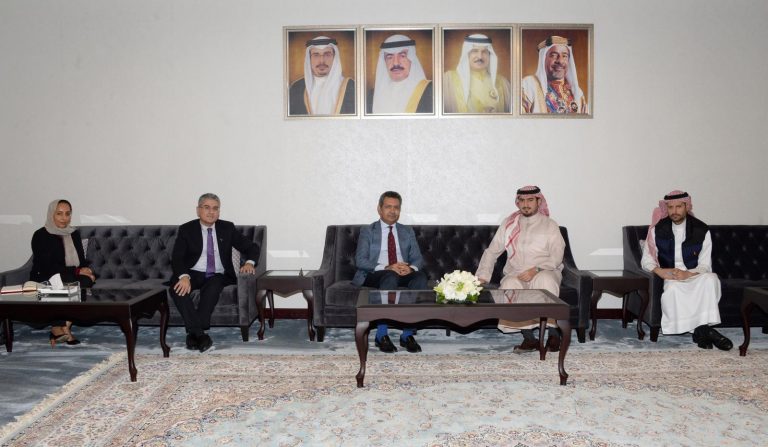 CEO of Bahrain Tourism and Exhibitions Authority Receives CEO of Bahrain Airport Company