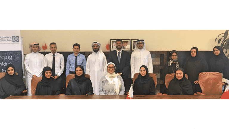 Bahrain enrolls students in Vocational Training Program