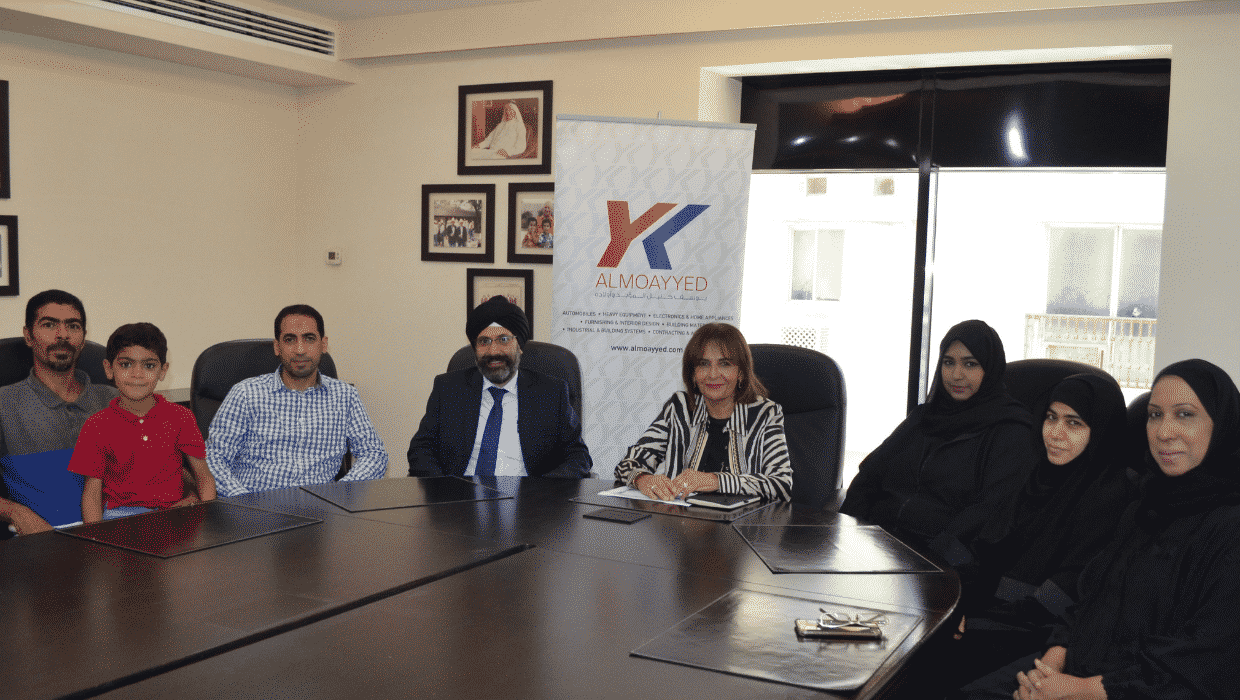 YK Almoayyed honors retiring workers