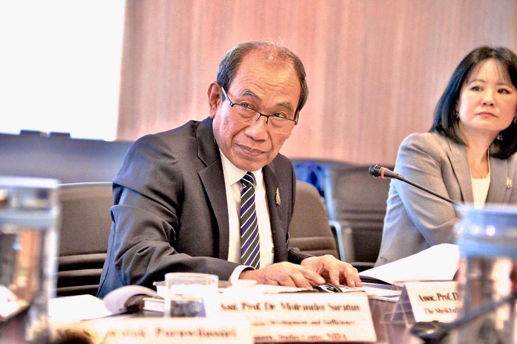 Associate Professor Dr Pakorn Priyakorn, Chairman of the International Task Force, Office of the Sheikhul Islam of Thailand.