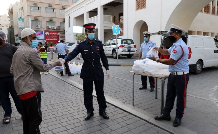 Police and Governorates distribute Ramadan Meals
