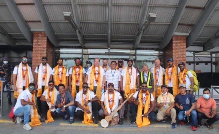 Shaikh Nasser Bahrain Everest Team