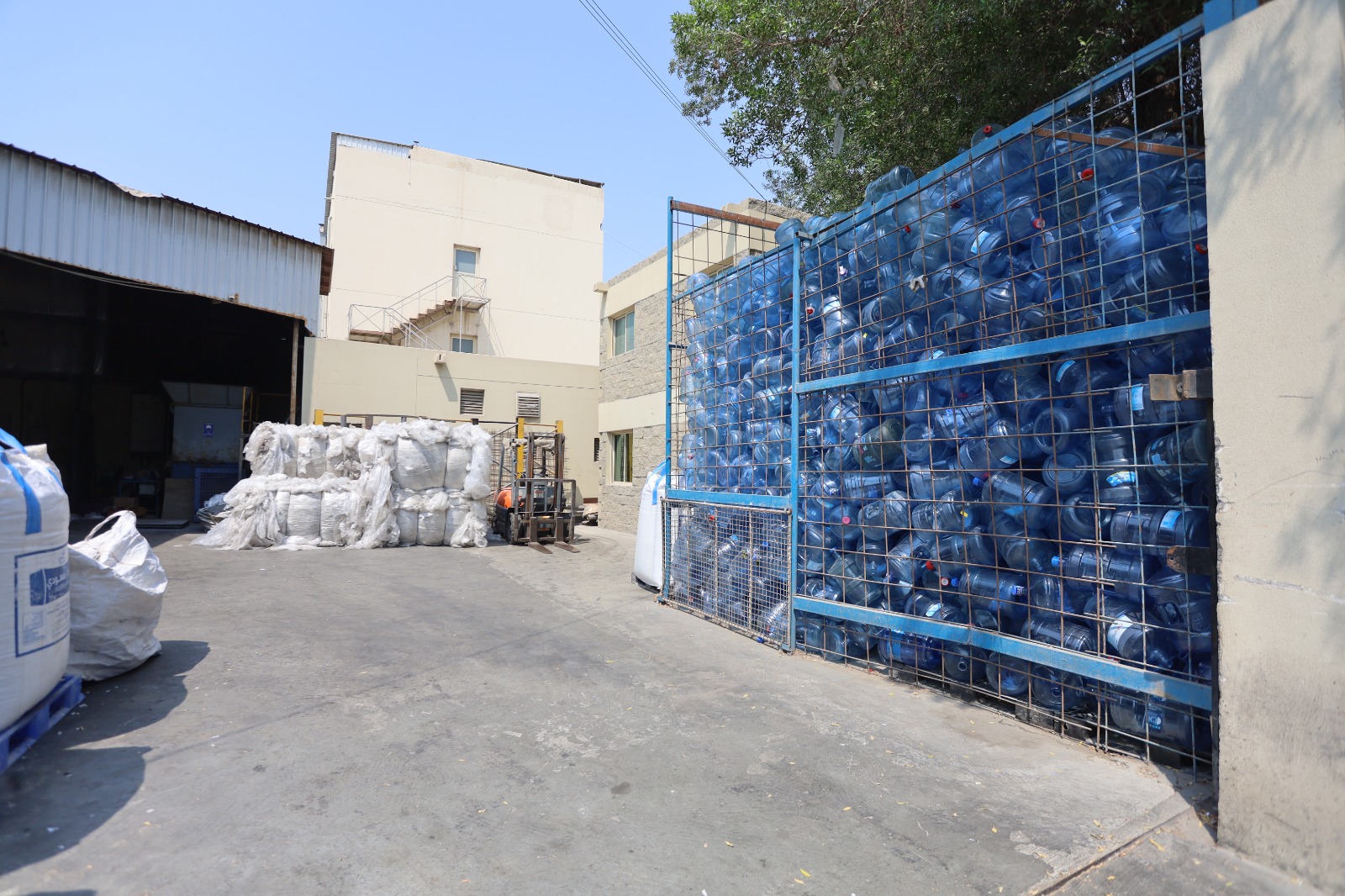 21,000 Tonnes of Plastic and Paper Waste Recycled in Bahrain in 2021 by ‘Al Majid Recycling Factory’