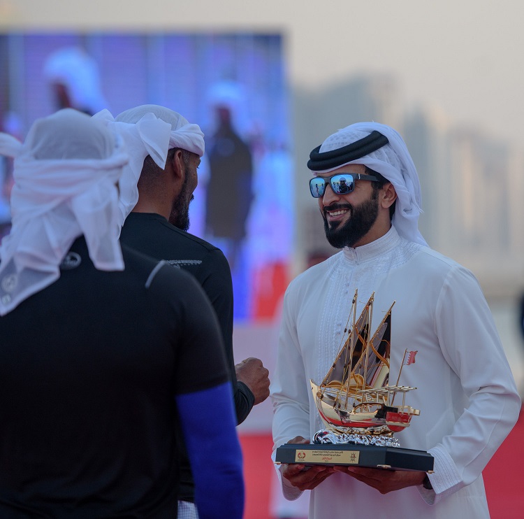HH Shaikh Nasser bin Hamad Witnesses the Closing Ceremony and Crowns the Winners in the Traditional Paddling Races