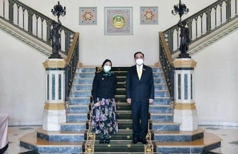 Thai Premier receives Bahraini ambassador