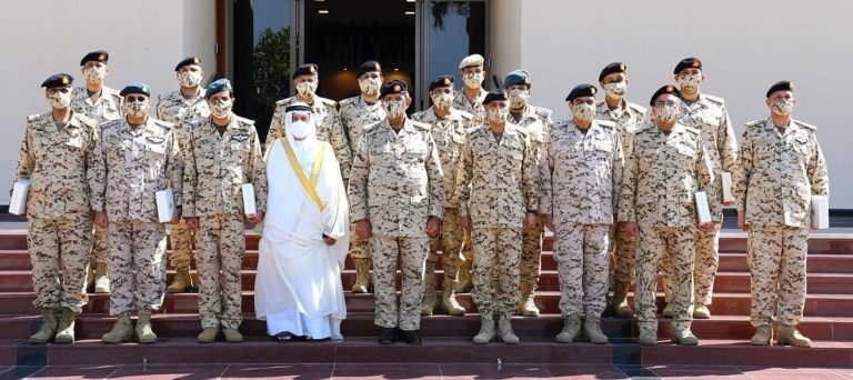 Commander-in-chief confers Order of Bahrain medals on BDF officers