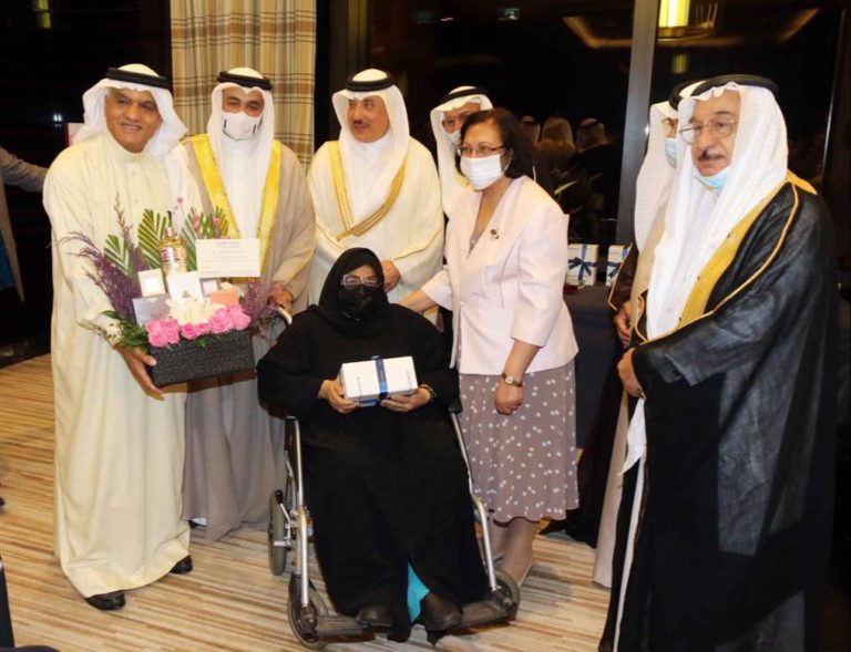 Al-Hawaj honors the members of the National Coronavirus Task Force and their mothers.