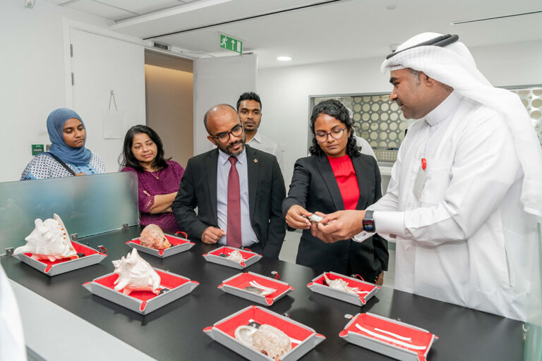 High-Level Maldivian Delegation Visits Bahrain Institute for Pearls and Gemstones (DANAT)