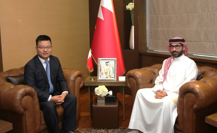 Youth Ministry, Huawei Bahrain discuss cooperation