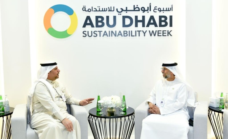Bahrain, UAE discuss sustainable energy, environment cooperation