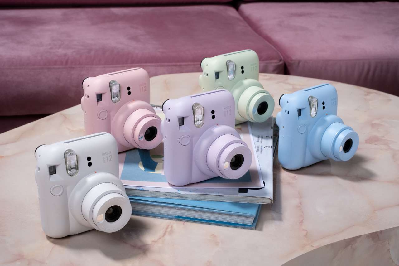 Fuji Instax Cameras Instax Mini And 11 Difference Camera