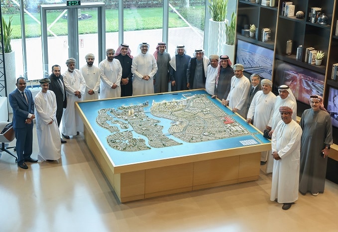 Diyar Al Muharraq Receives Delegations from the Oman and Bahrain Chambers of Commerce and Industry